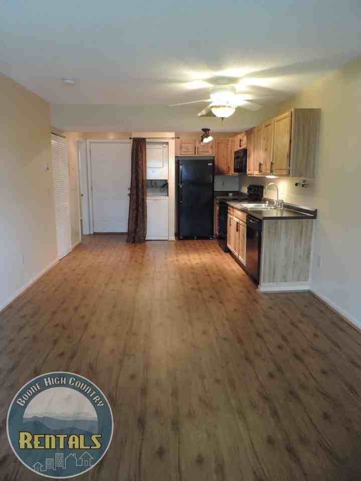 229 E King St - Photo 3 of 13