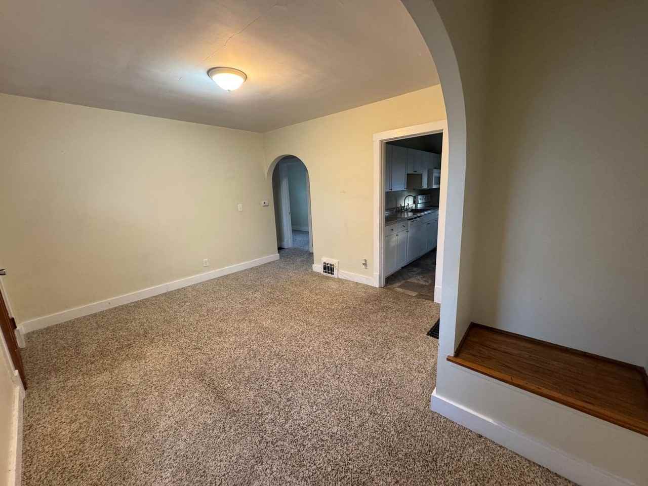 302 17th Ave - Photo 5 of 12