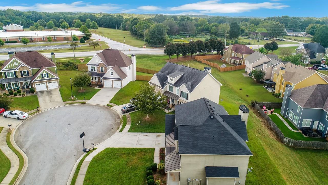 50 Trinity Ln - Photo 3 of 39