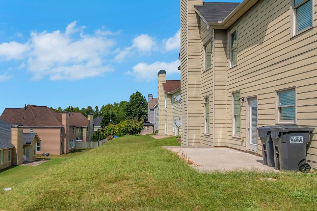 50 Trinity Ln - Photo 4 of 39