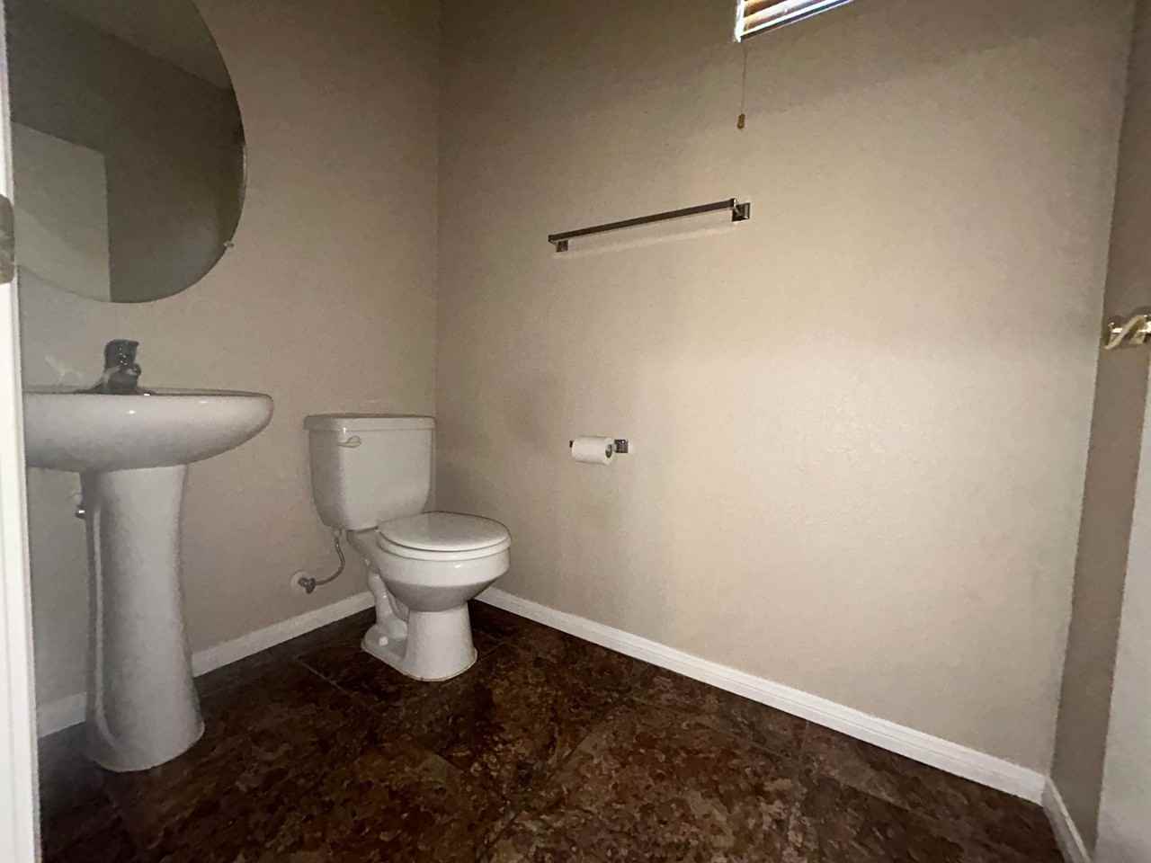 9527 Crooked Wood Ave - Photo 6 of 24