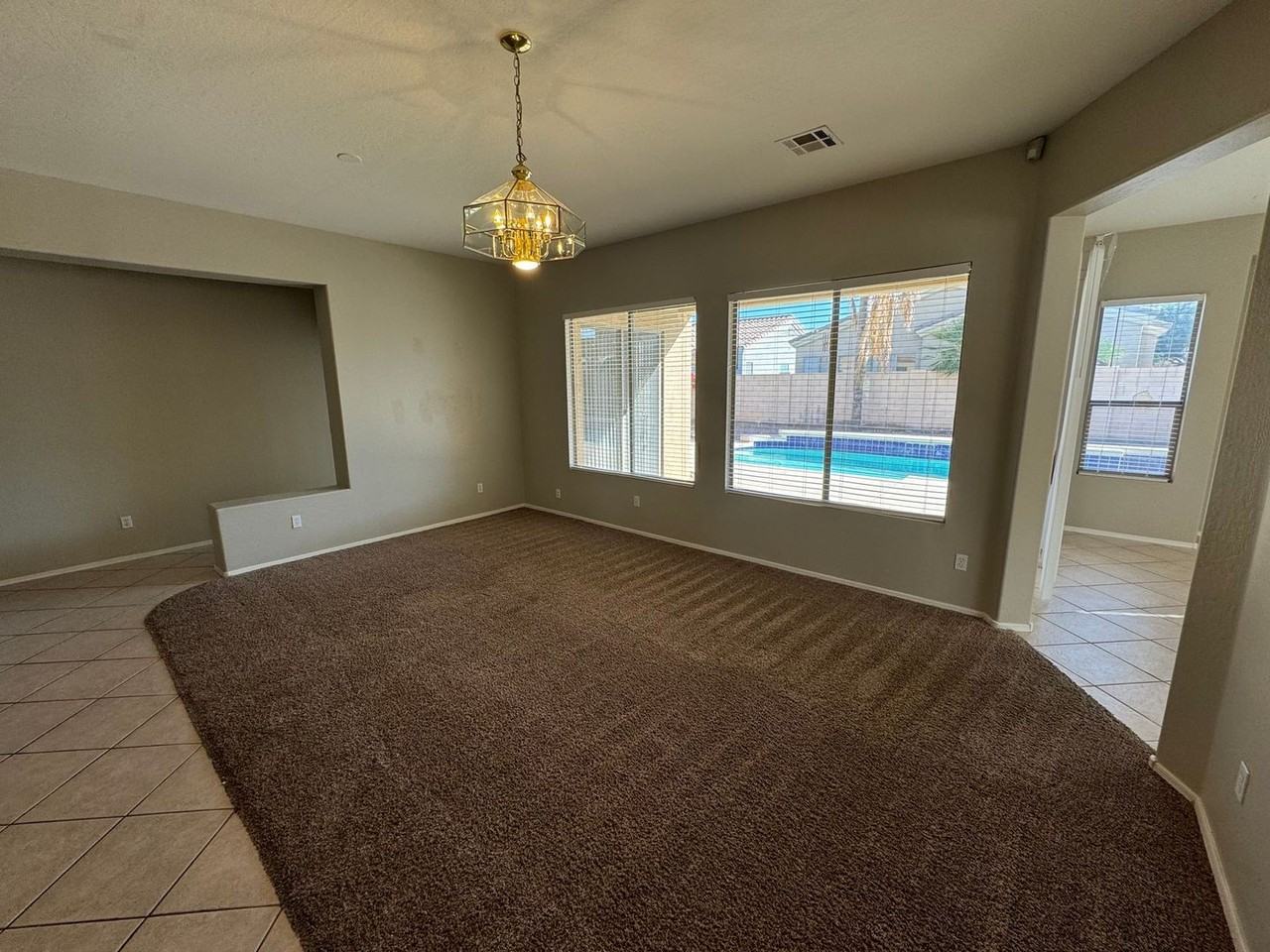 721 S Sycamore Pl - Photo 5 of 26