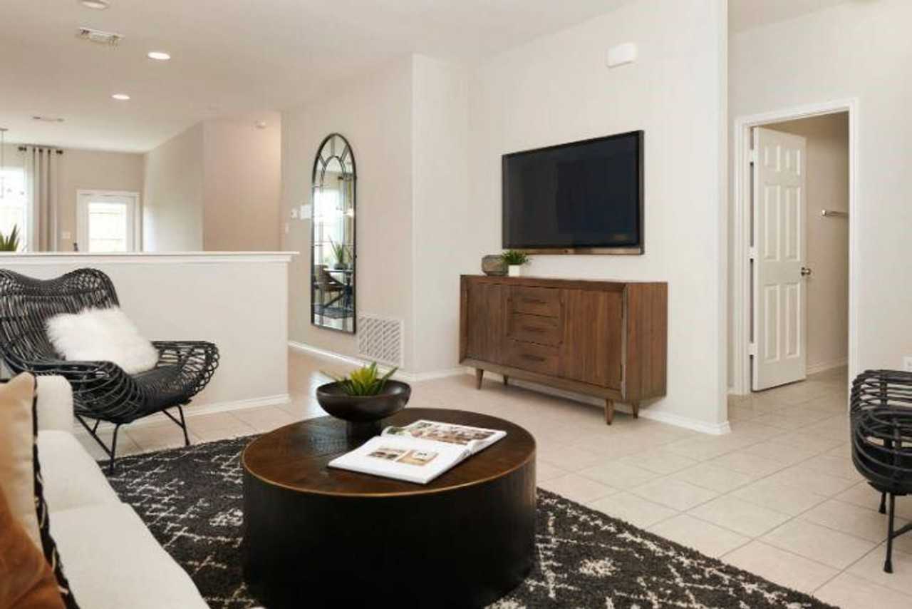 10315 American Paint Way - Photo 6 of 17