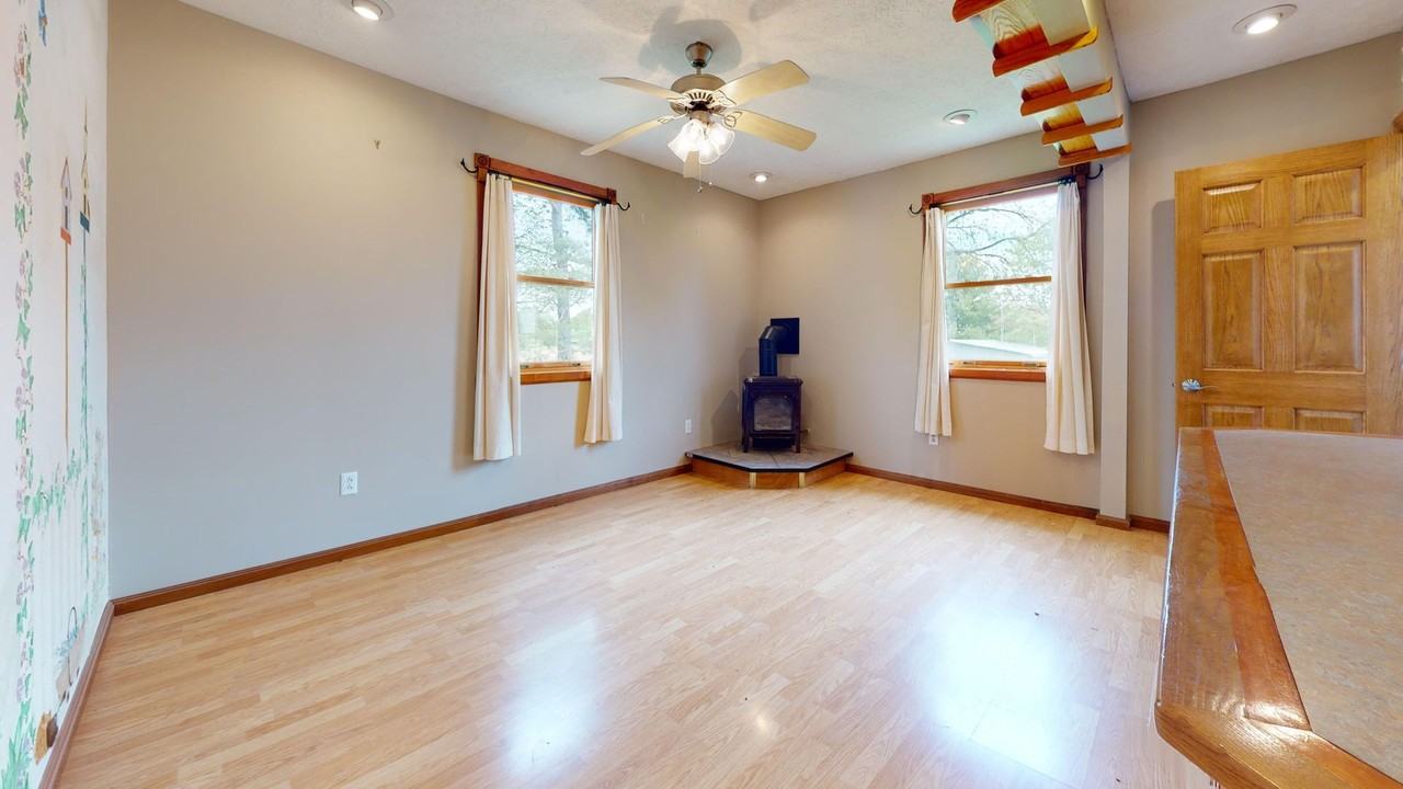 2725 Peru Center Rd - Photo 2 of 29