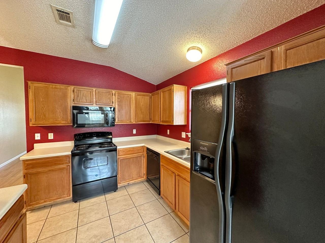 2309 Tracey Ann Ln - Photo 6 of 27