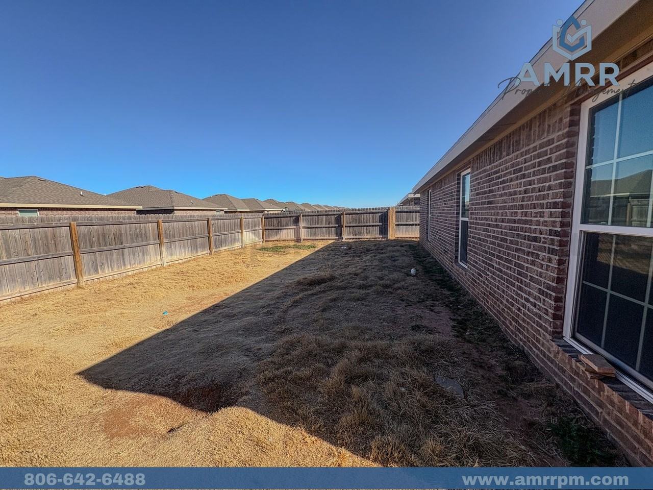 8530 11th St - Photo 6 of 22