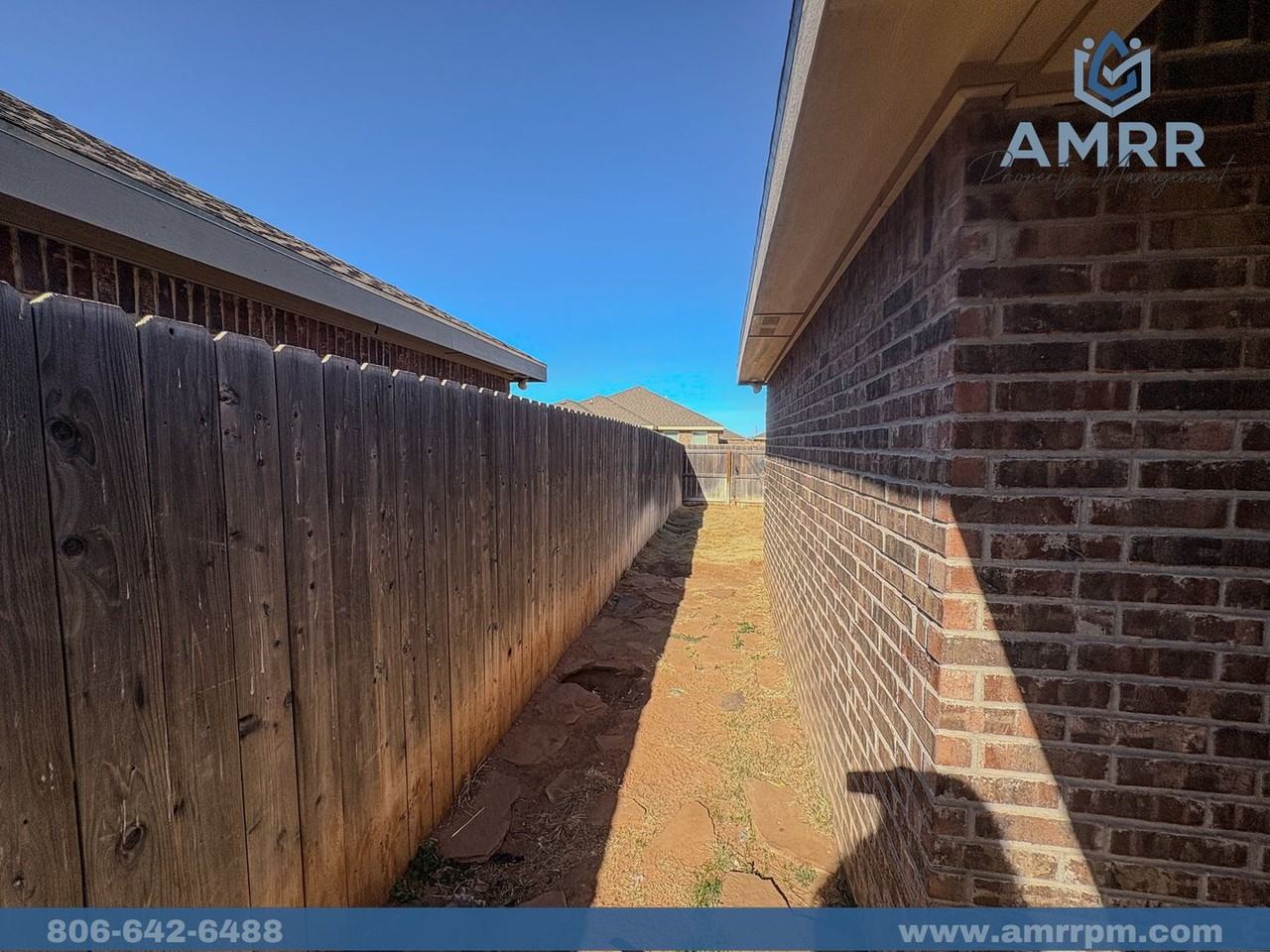 8530 11th St - Photo 7 of 22