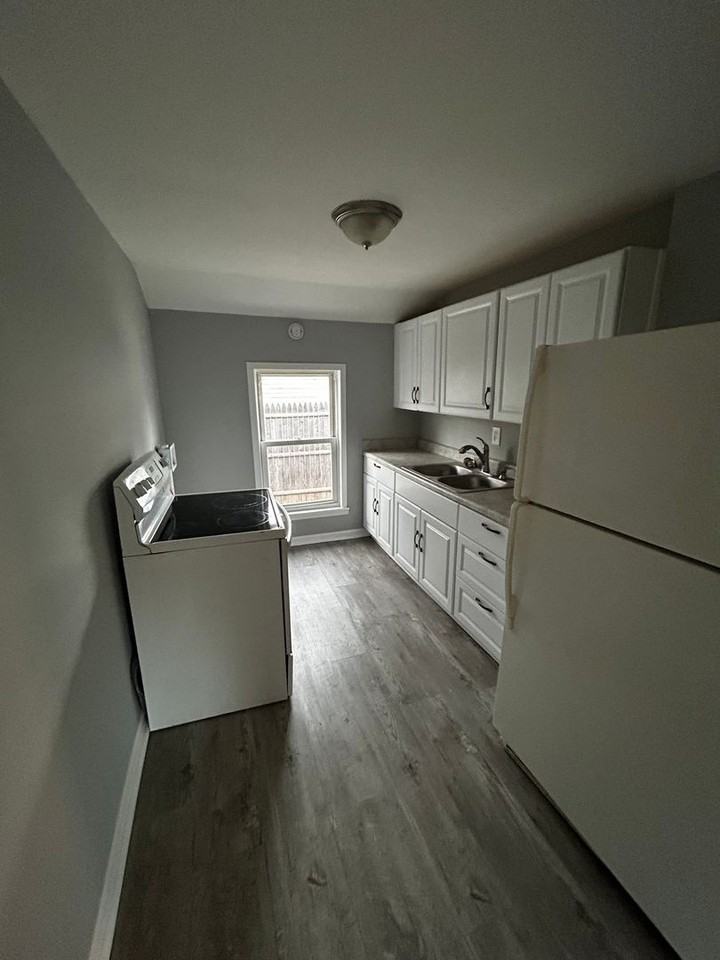 408 Hunter Ave - Photo 3 of 7