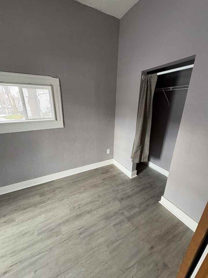 1009 South St - Photo 6 of 9