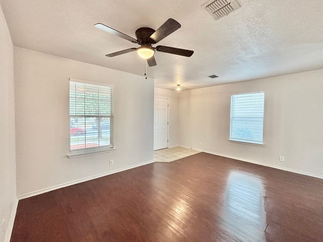 2715 Moon Rock - Photo 2 of 27