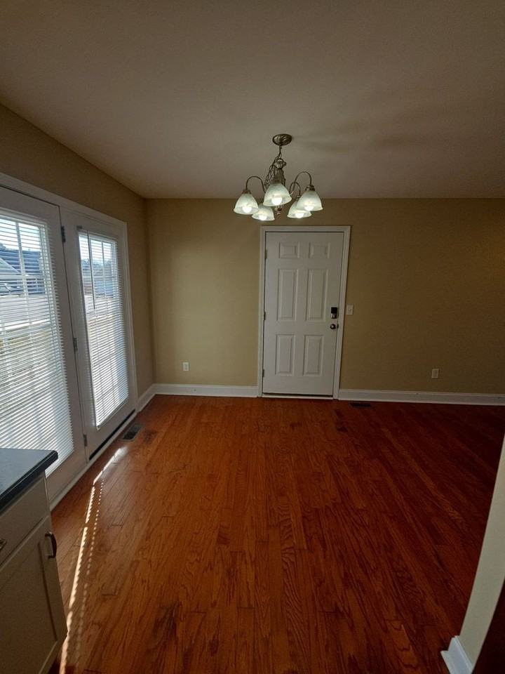 2015 Reserve Dr - Photo 3 of 14