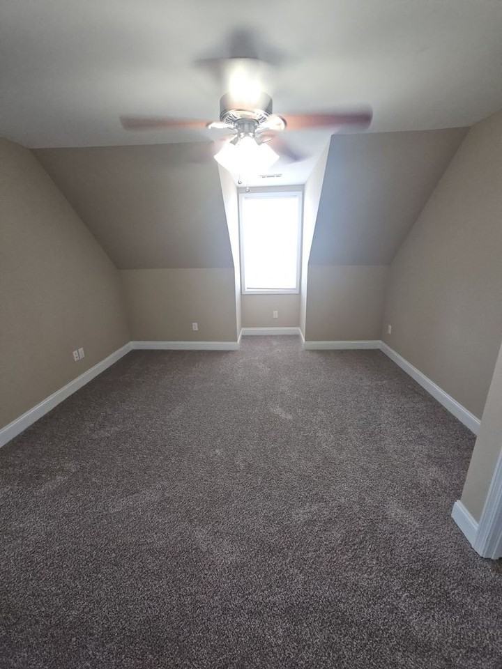 2015 Reserve Dr - Photo 5 of 14