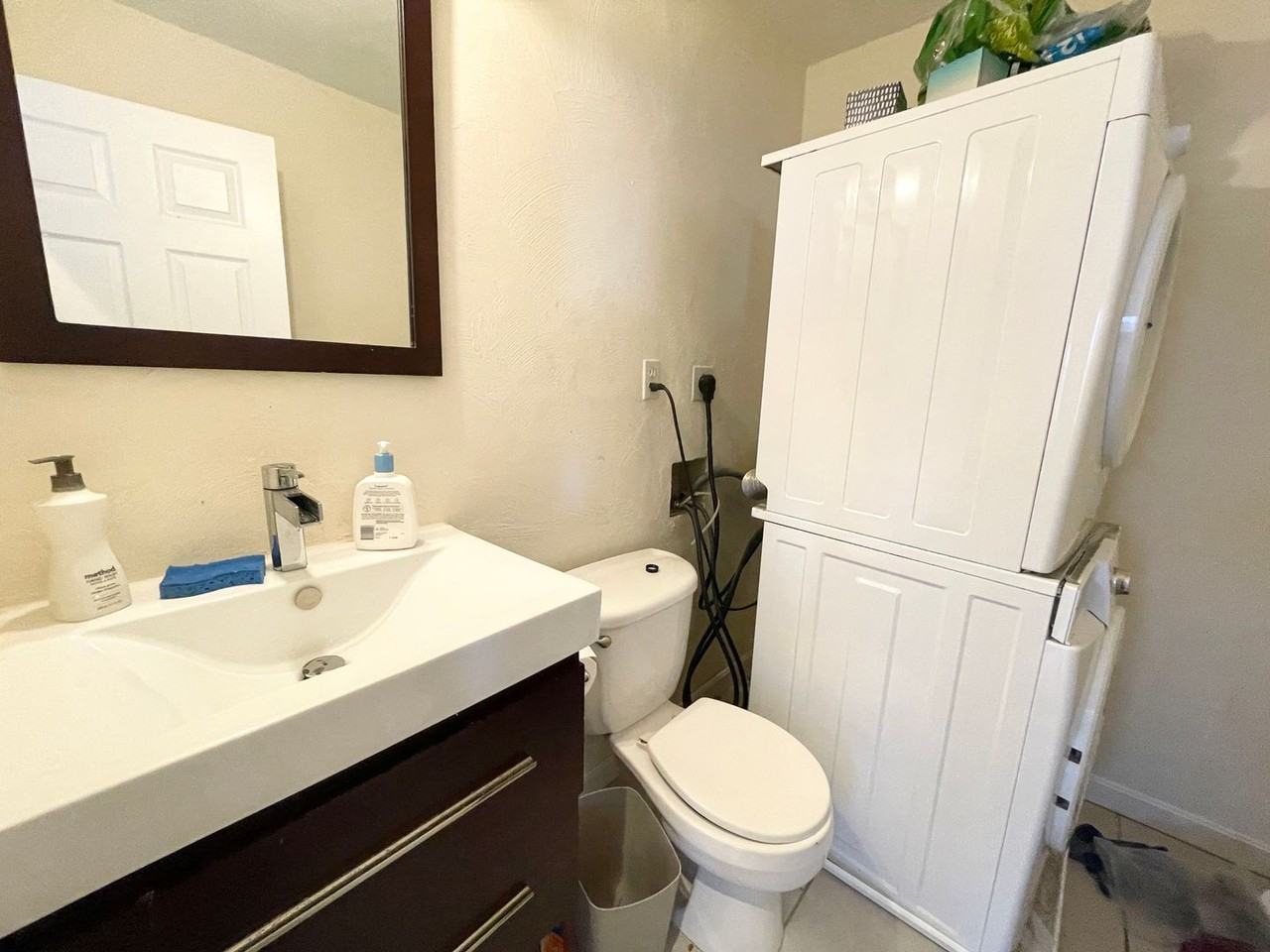 14 Iroquois St - Photo 7 of 12