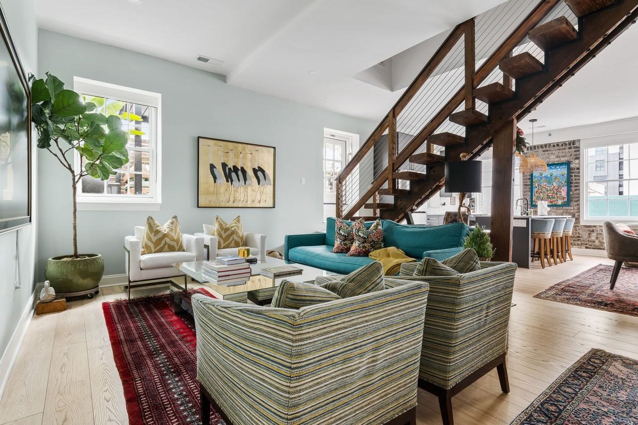 348 King St - Photo 7 of 35