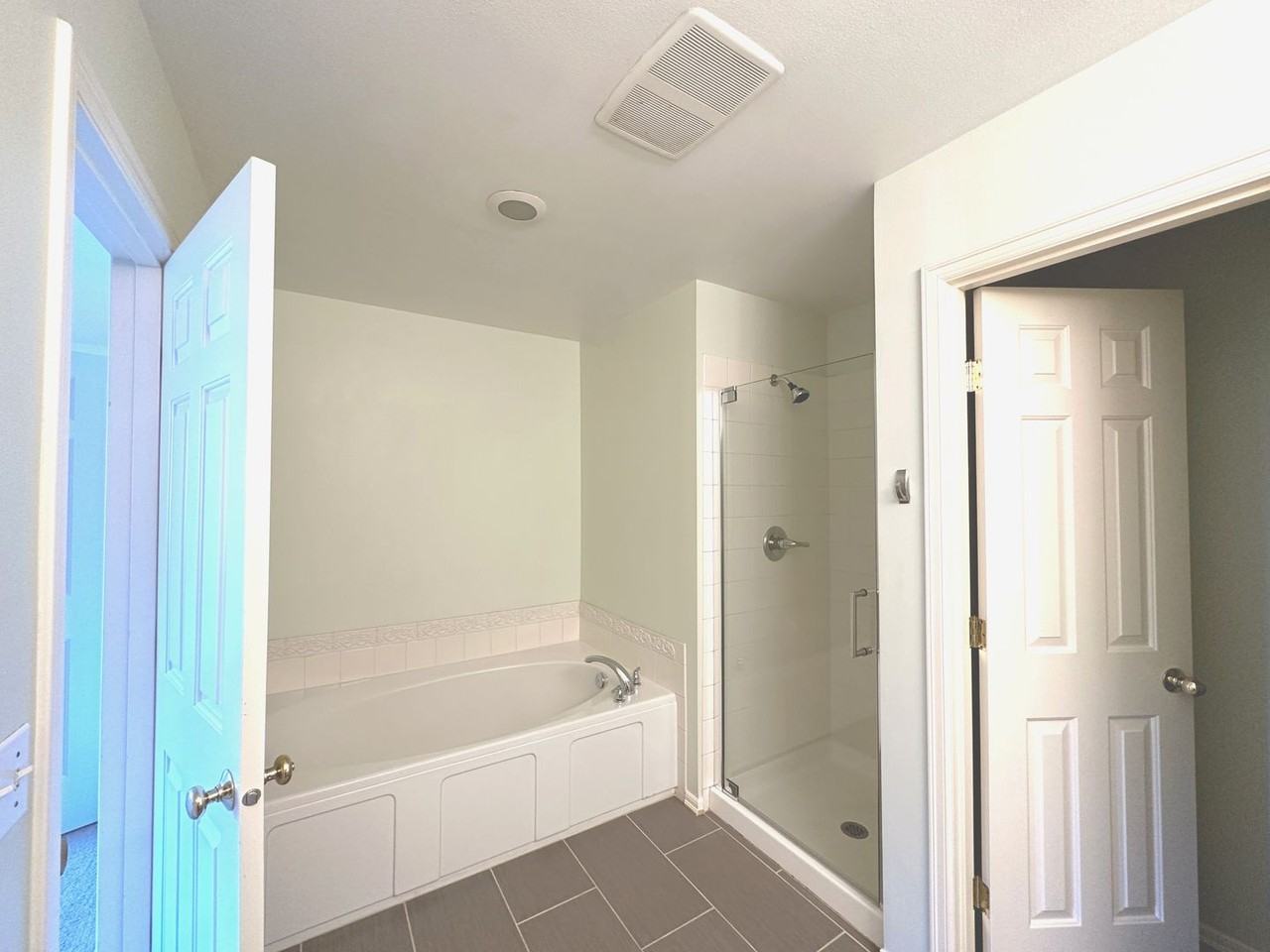 11723 114th Pl Ne #55 - Photo 3 of 27