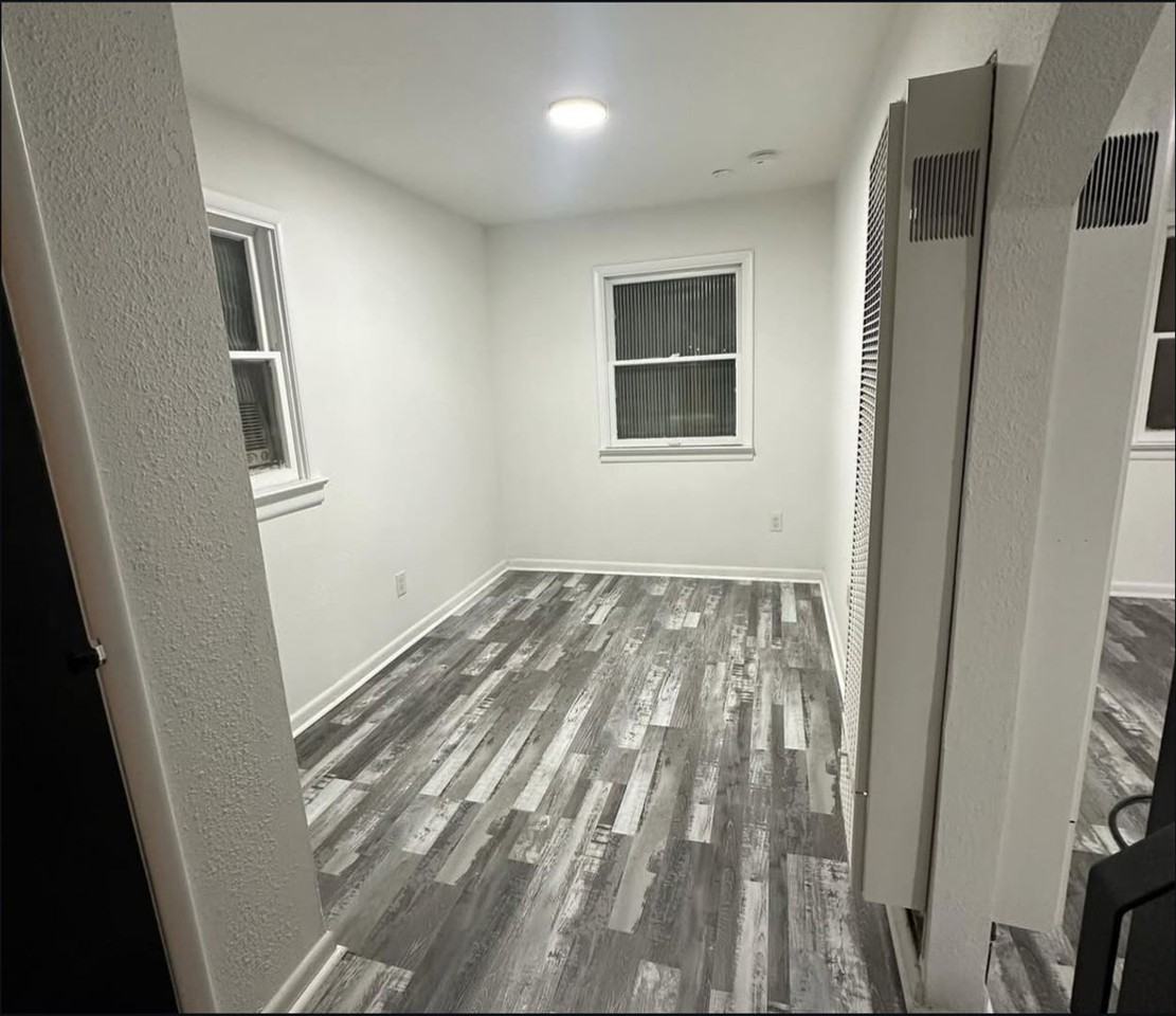 2719 Bockman Ave - Photo 2 of 5