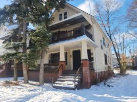 featured image of 1736 Coit Ave