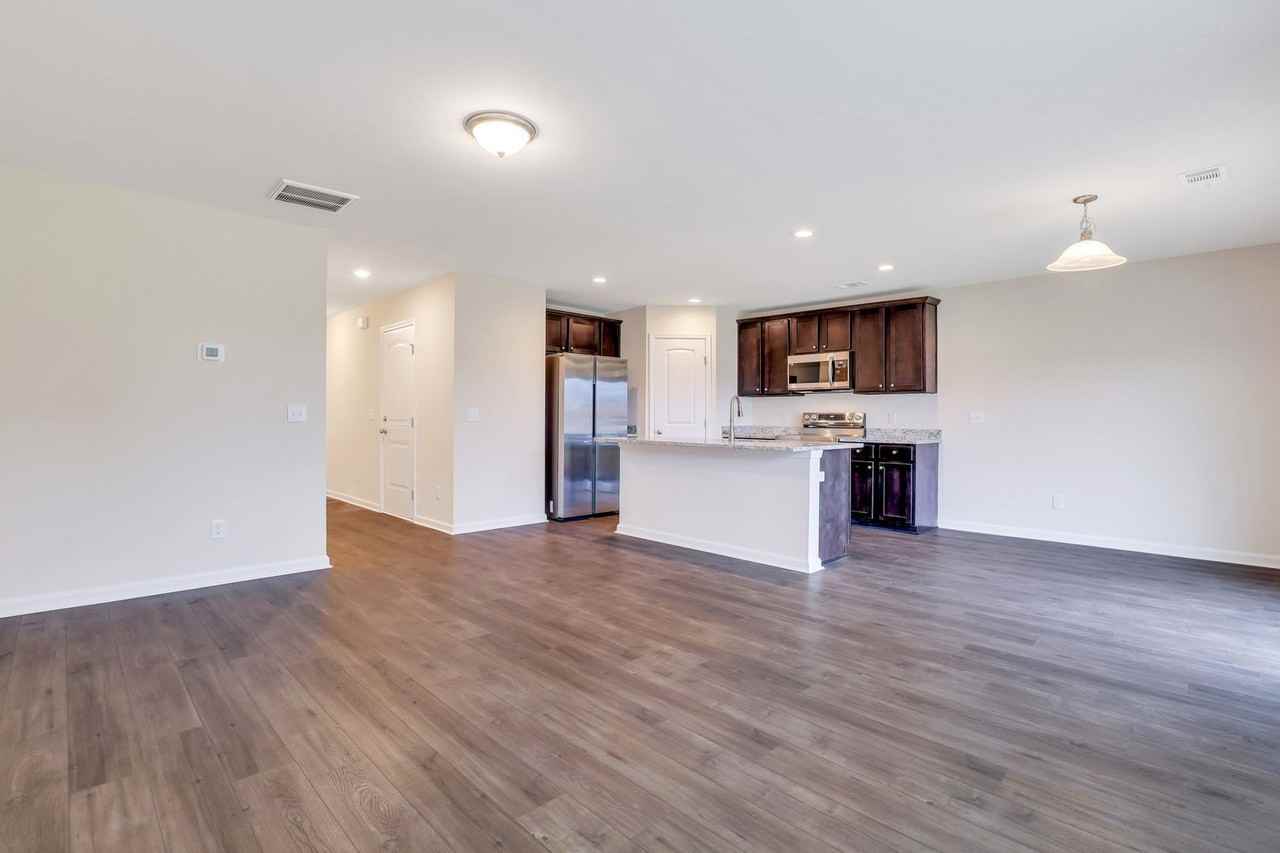 111 Pearson Ln - Photo 7 of 34