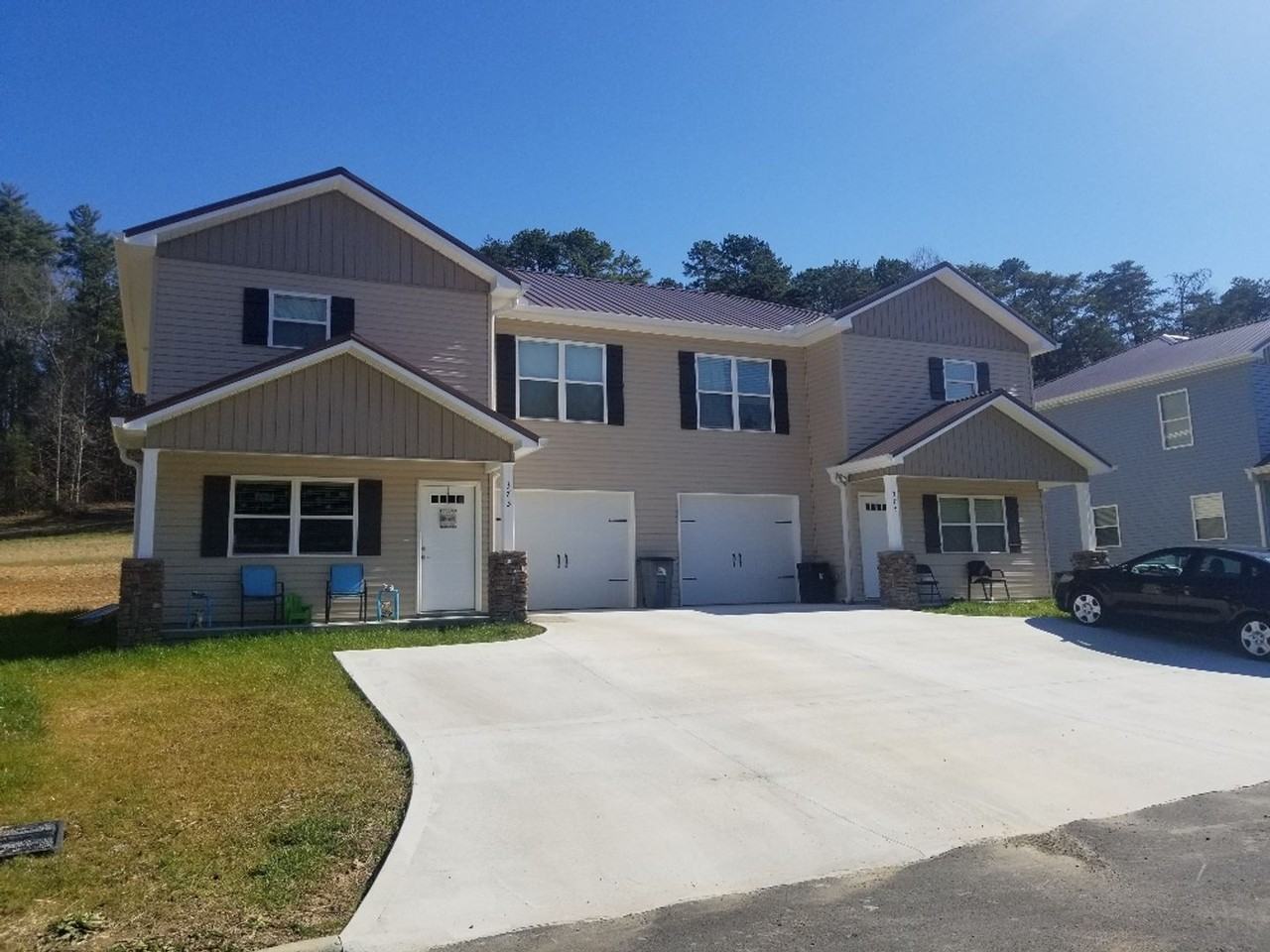 363 Carolines Way - Photo 3 of 16