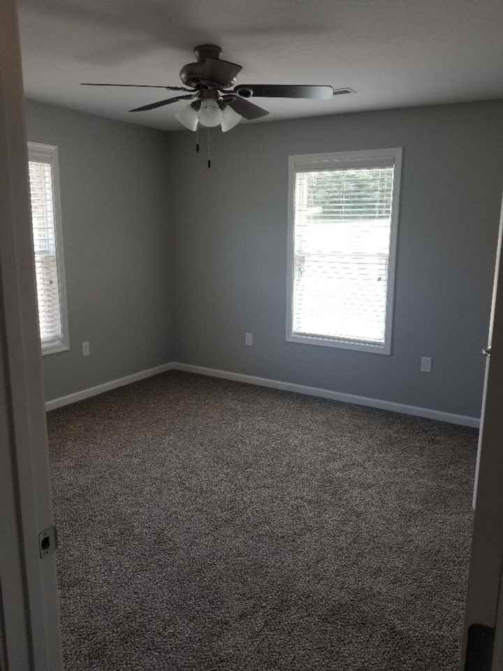 379 Carolines Way - Photo 4 of 13