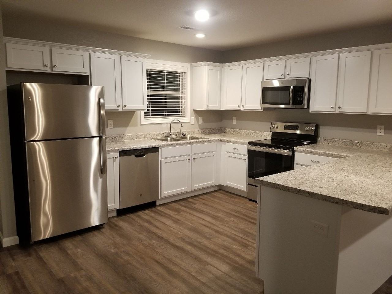 379 Carolines Way - Photo 7 of 13