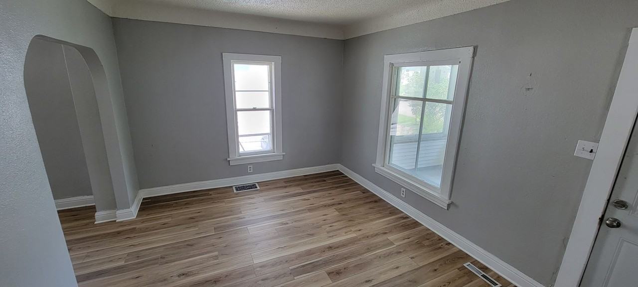 1113 Forest Ave - Photo 7 of 7