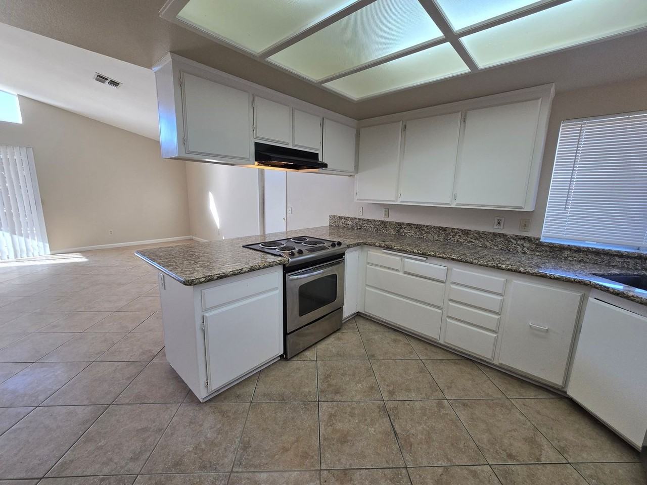 56695 Kalan Ct - Photo 6 of 14