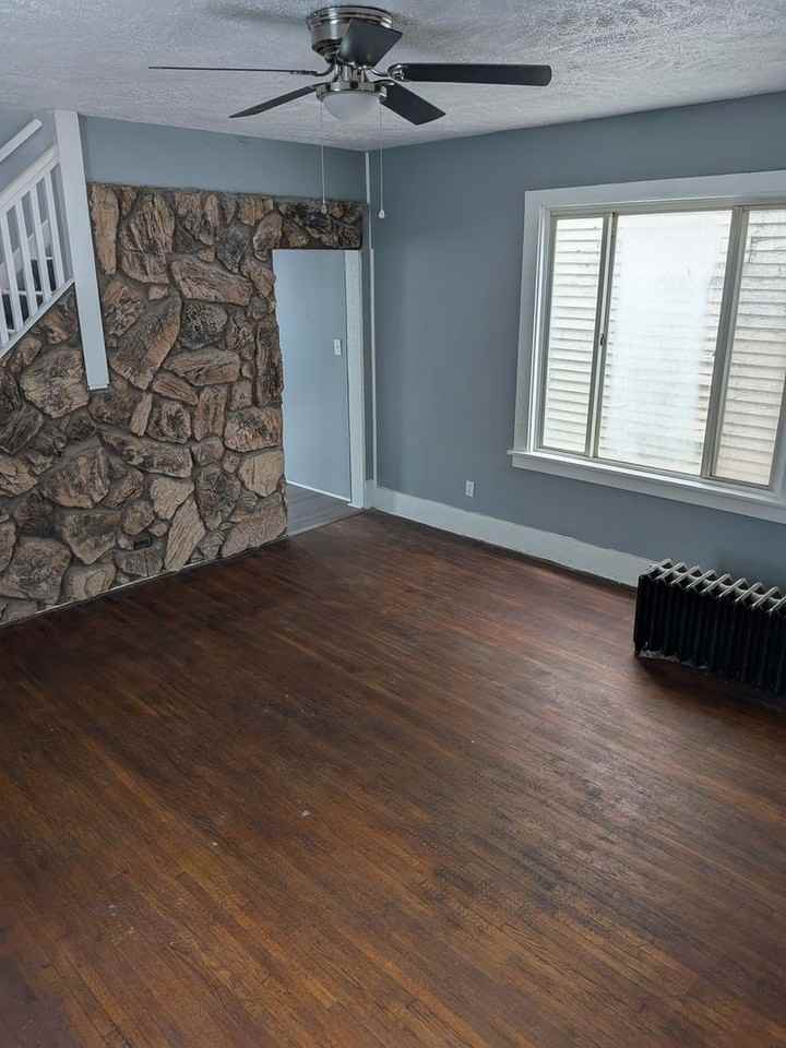 4250 Harrison St - Photo 2 of 11