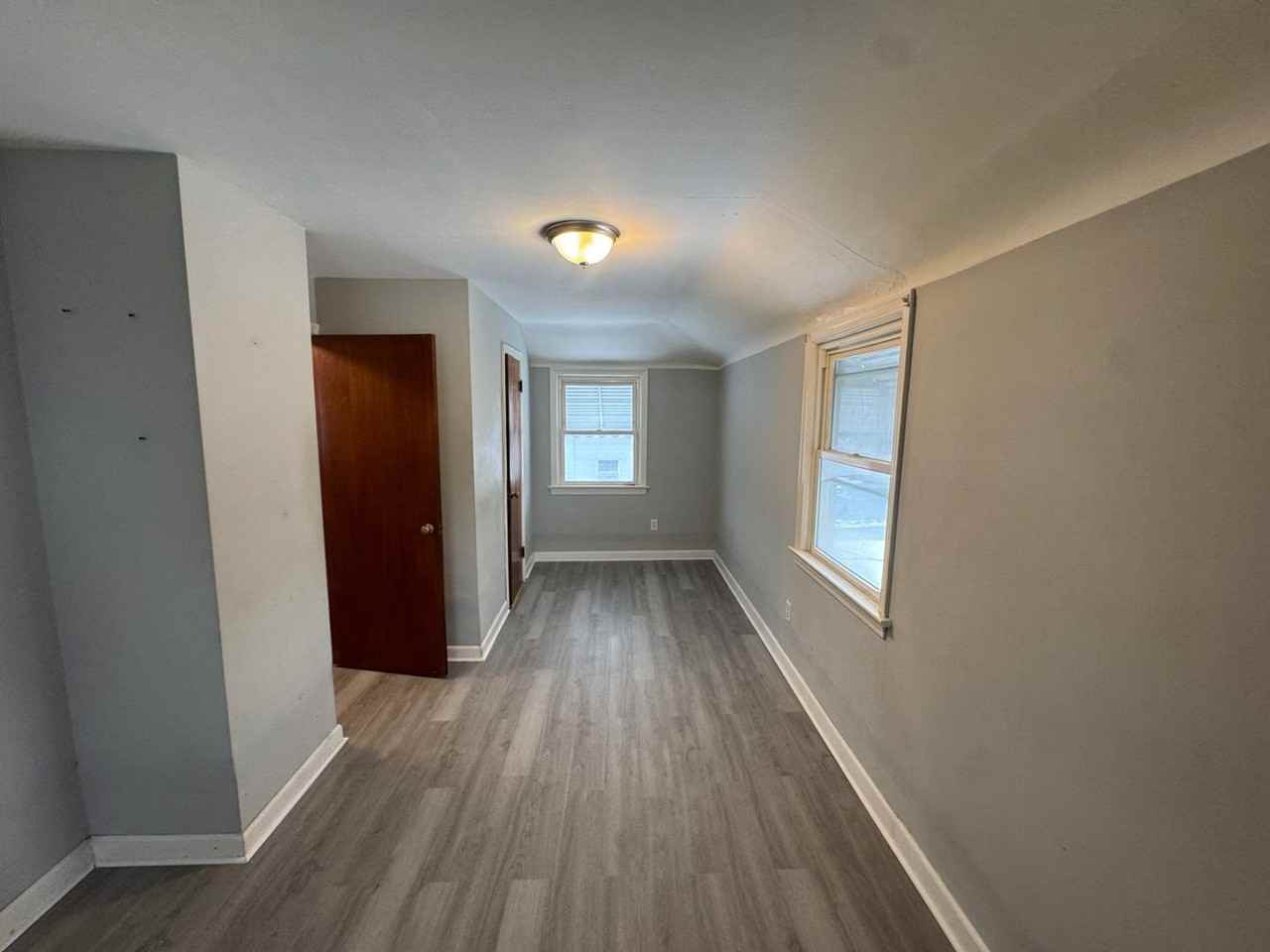 13400 Crennell Ave - Photo 5 of 16