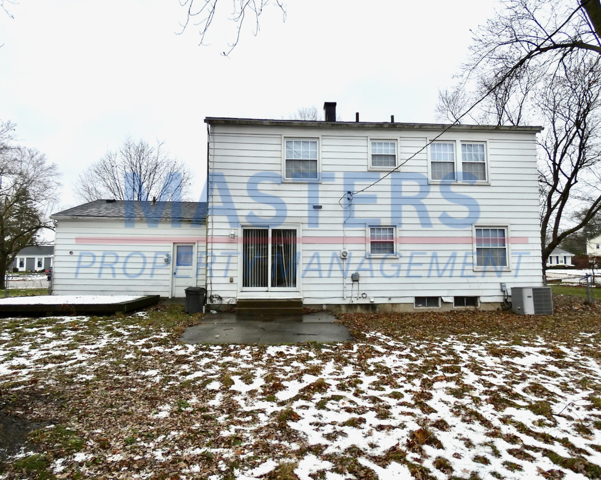 532 Dussel Dr - Photo 3 of 36