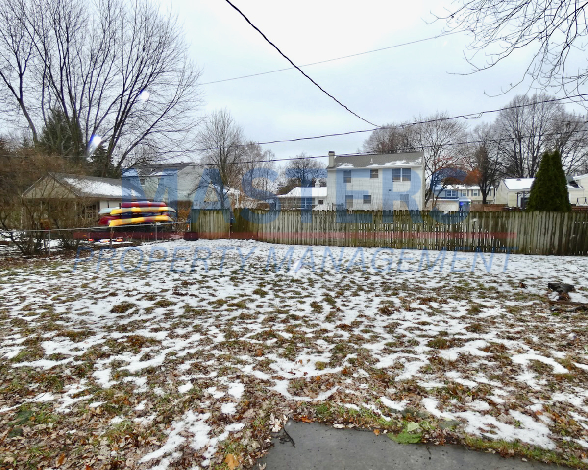 532 Dussel Dr - Photo 4 of 36