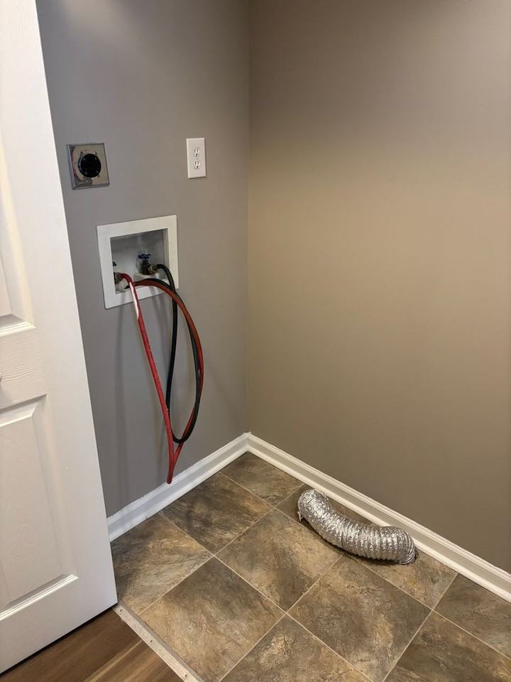 246 Hampton Rd Apt 8a - Photo 5 of 25