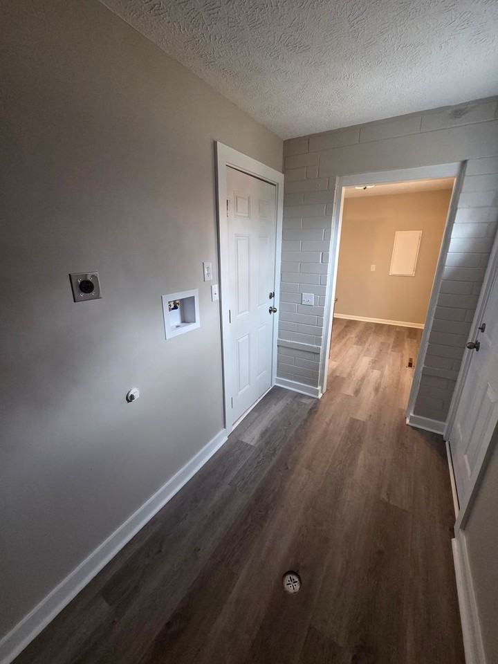 640 S 69th St - Photo 7 of 13