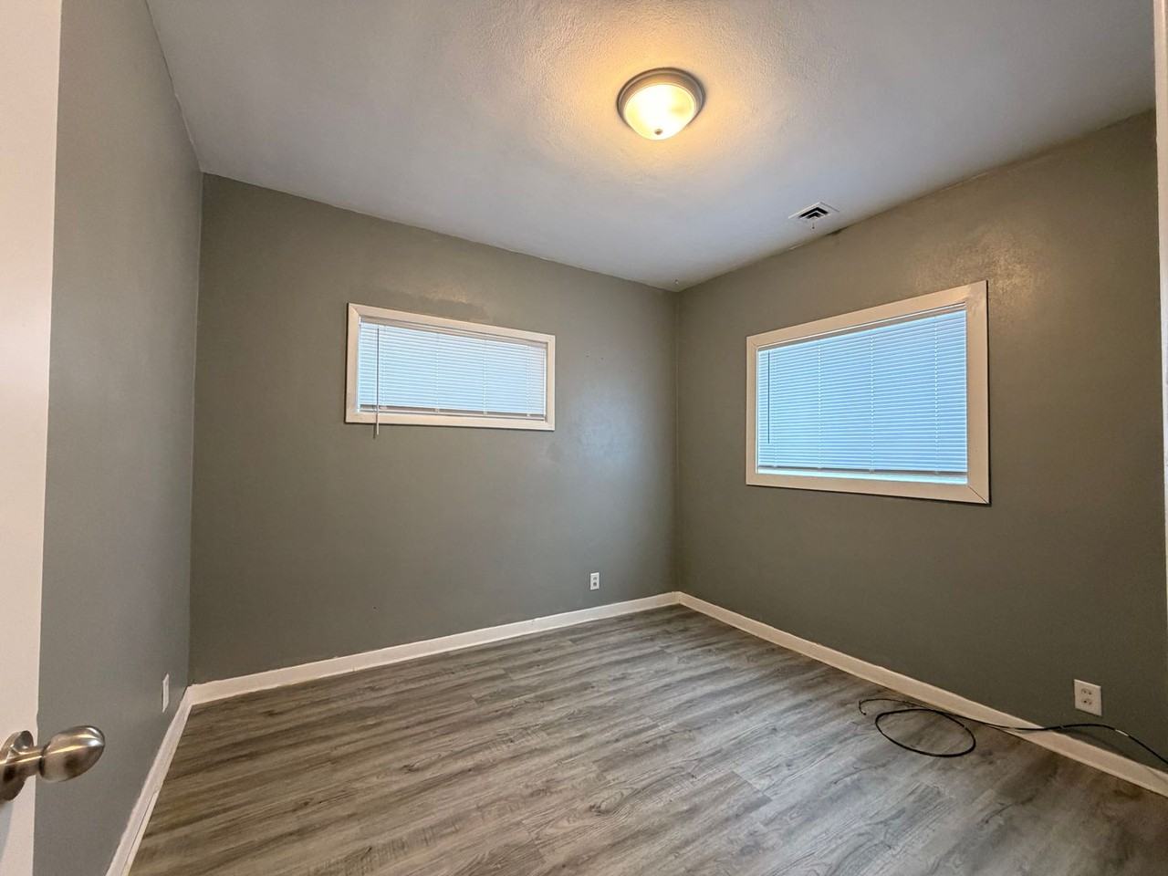 21 N 14th St - Photo 7 of 8