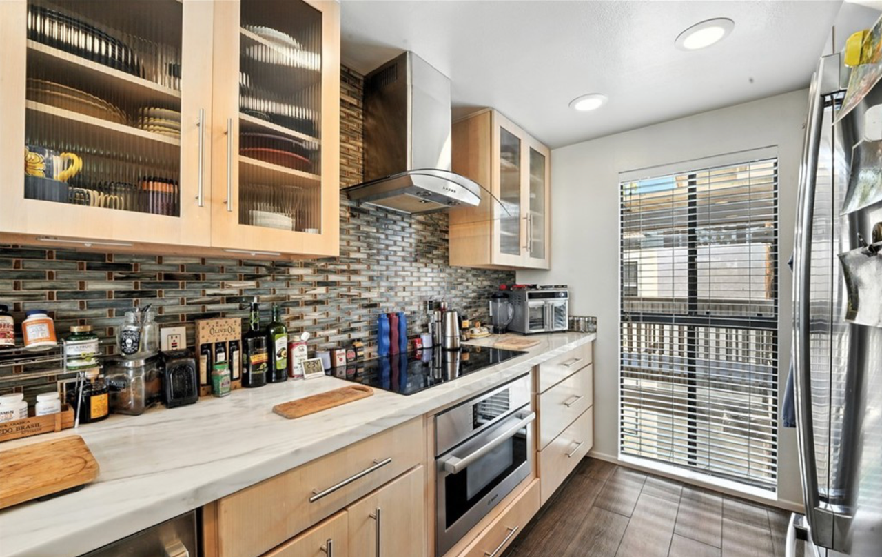 7322 Marina Pacifica Dr N - Photo 3 of 7