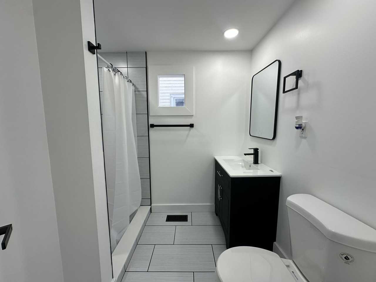 210 Norway Avenue - Photo 4 of 15