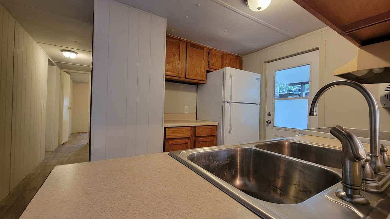 5321 Se 32nd Ct - Photo 3 of 20