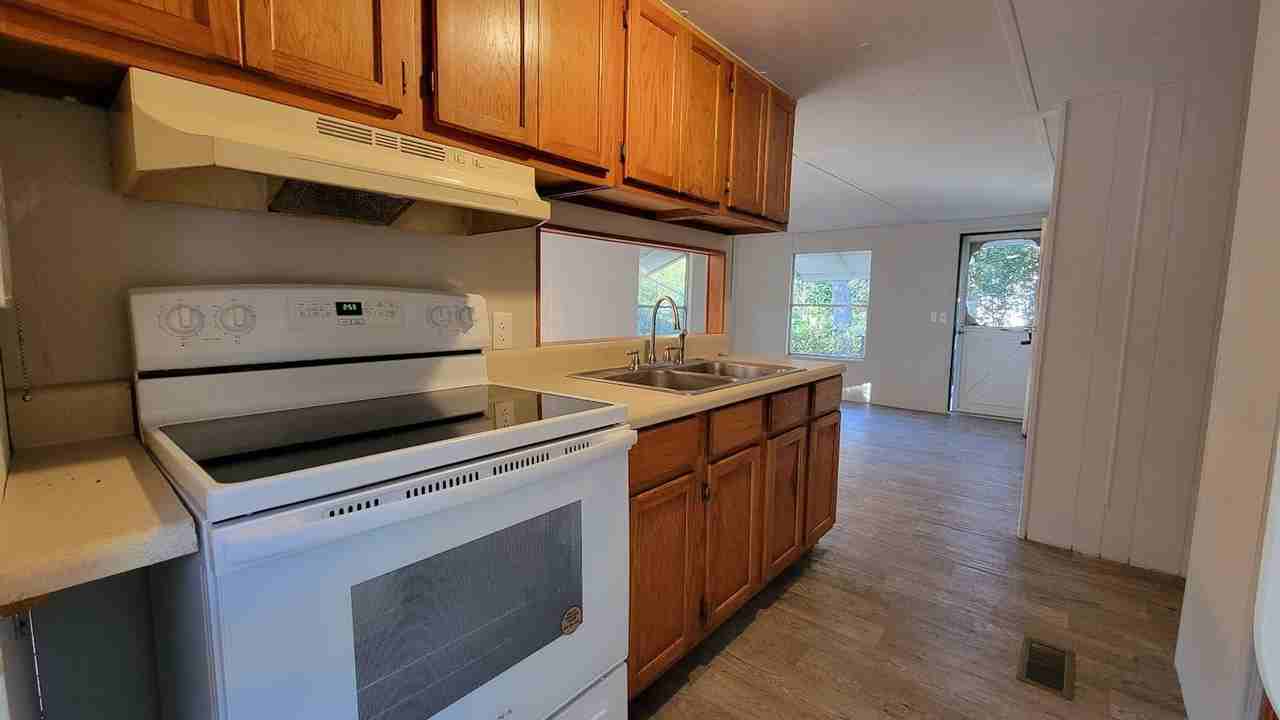 5321 Se 32nd Ct - Photo 4 of 20