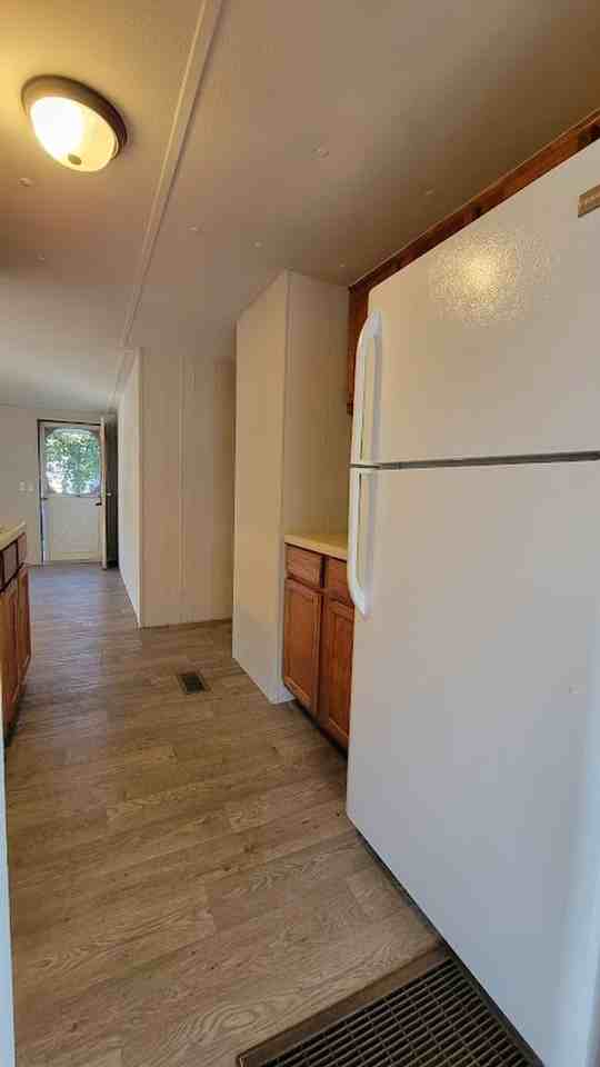 5321 Se 32nd Ct - Photo 6 of 20