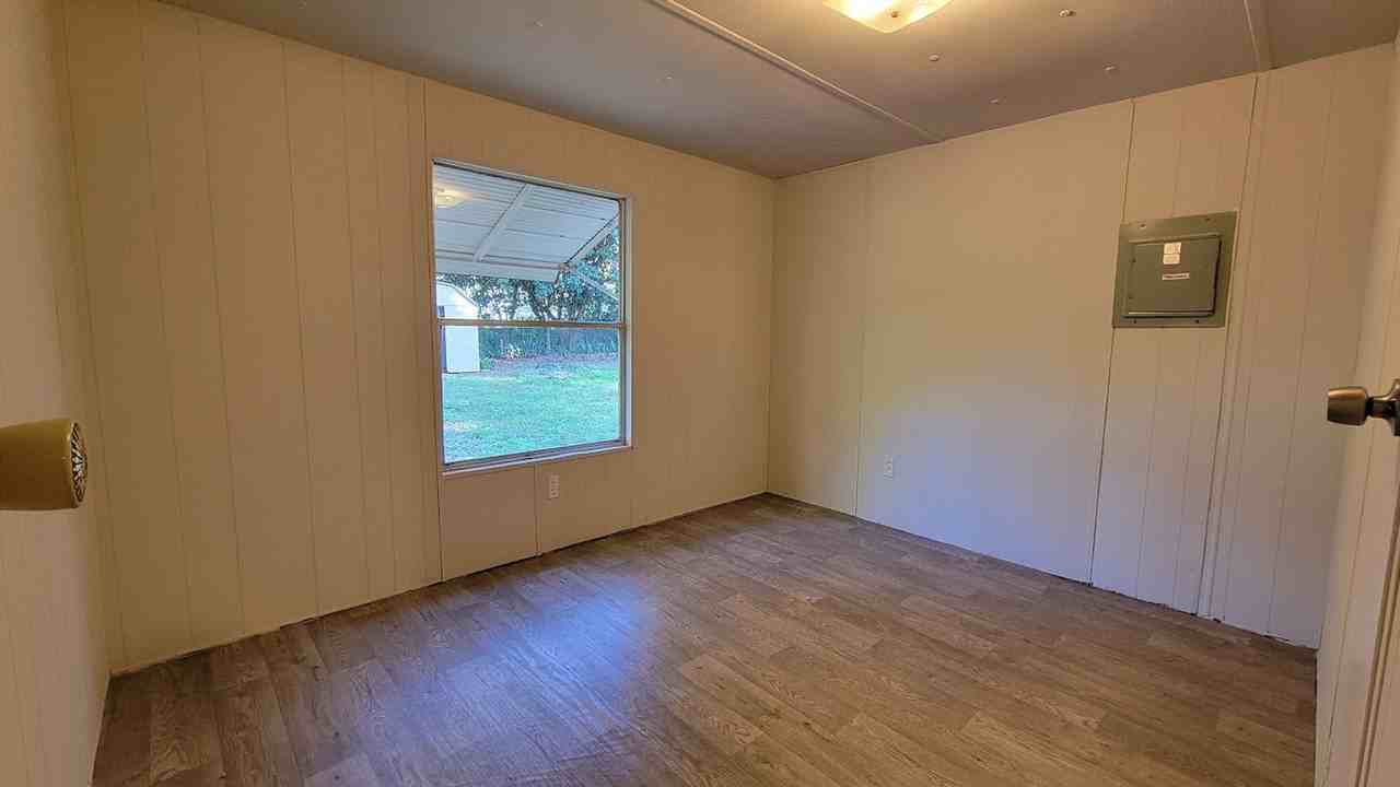 5321 Se 32nd Ct - Photo 7 of 20