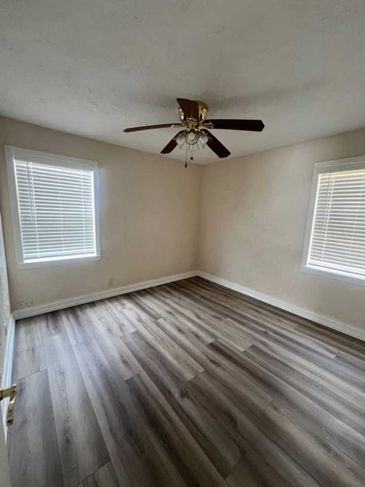 6025 Mcmahon Dr - Photo 6 of 8