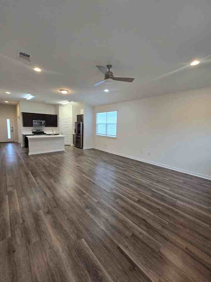 7917 Linnie Ln - Photo 7 of 21