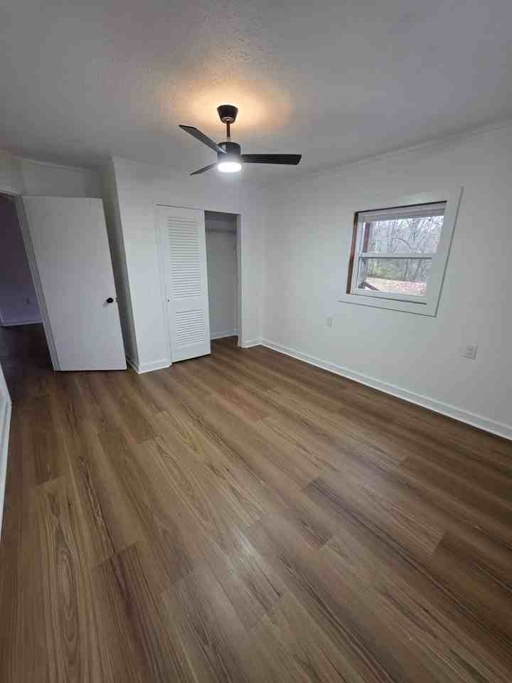 986 Old Mail Rd - Photo 4 of 22