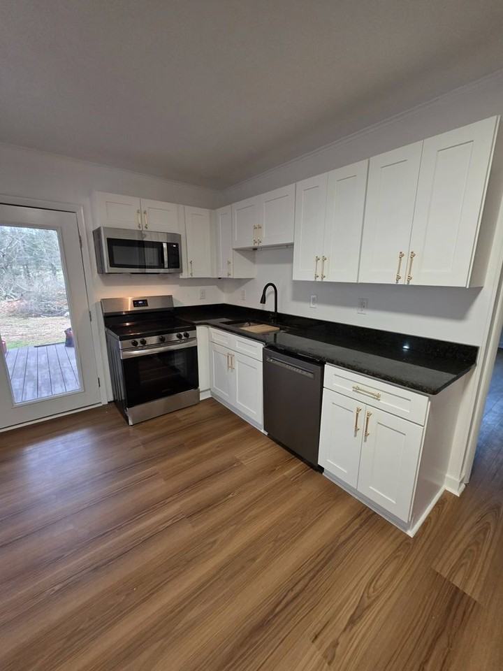 986 Old Mail Rd - Photo 5 of 22