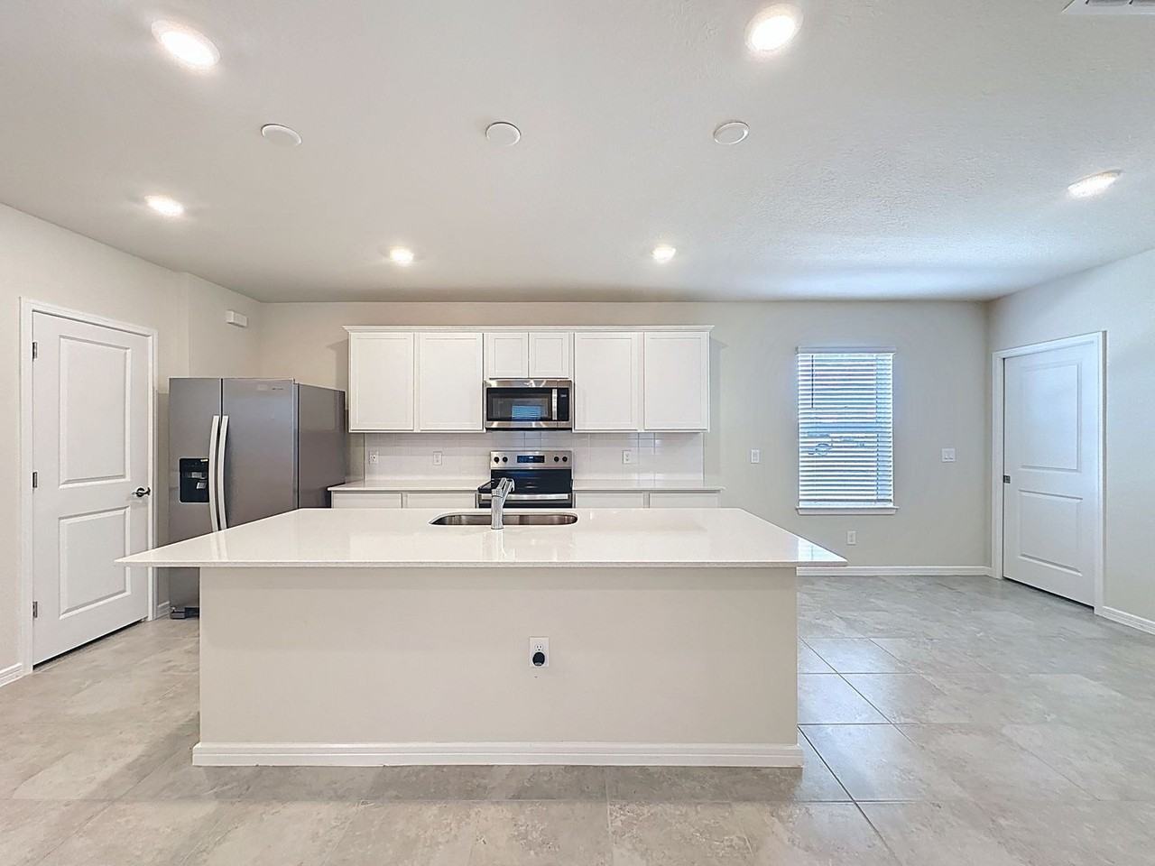 1997 Tohoqua Blvd - Photo 6 of 42