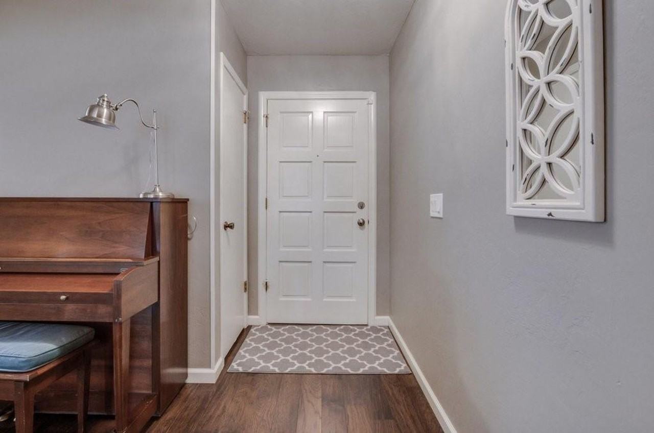 1332 Chimney Hill Rd - Photo 3 of 28