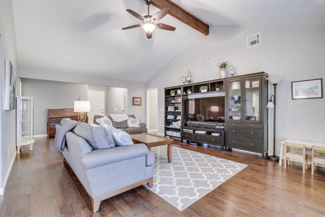 1332 Chimney Hill Rd - Photo 6 of 28