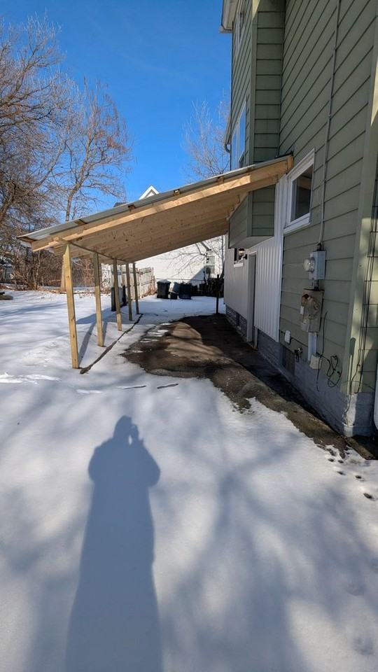 385 Campbell St - Photo 4 of 42