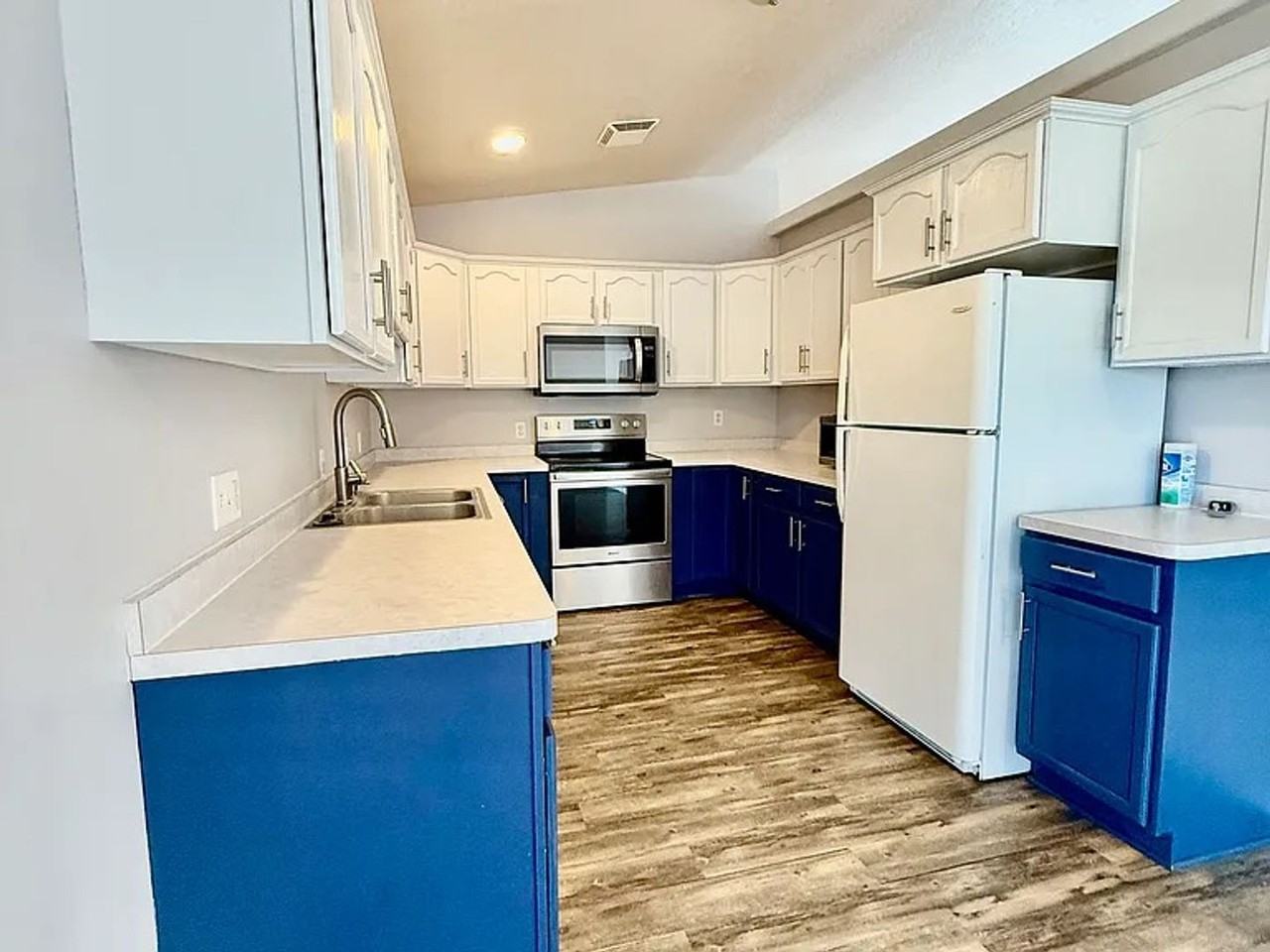 1639 Roy St - Photo 3 of 23