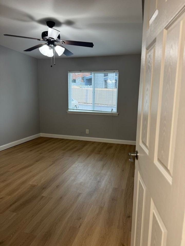 4348 E 67th St - Photo 6 of 9